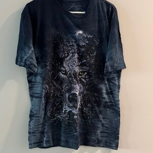 The Mountain Midnight Wolf Tee